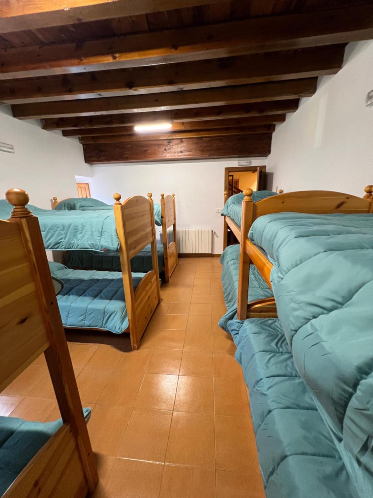 Albergue Pinares - La Casona De Revenga Regumiel de la Sierra Bagian luar foto